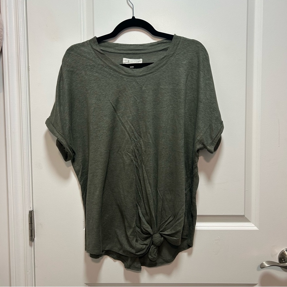 Lou & Grey Olive Short-Sleeve Knot-Front Tee